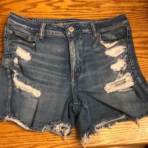 Blue Jean ripped American eagle shorts